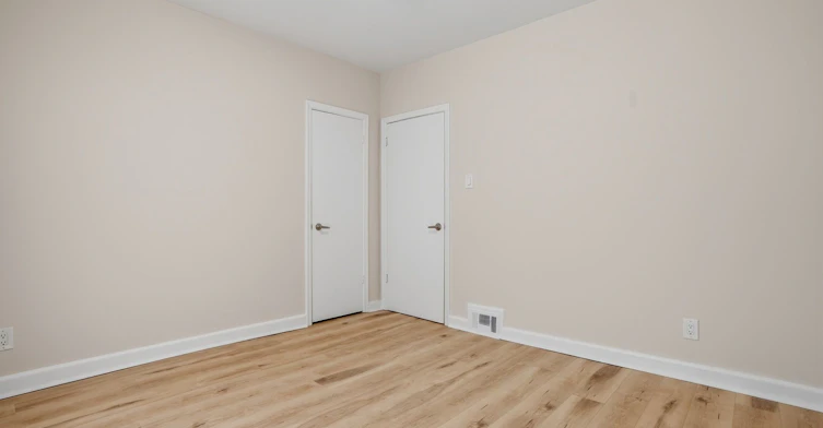 4 Kebral Avenue, Toronto, ON, M9B 1C6 - 12