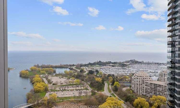 3206-2212 Lakeshore Boulevard W