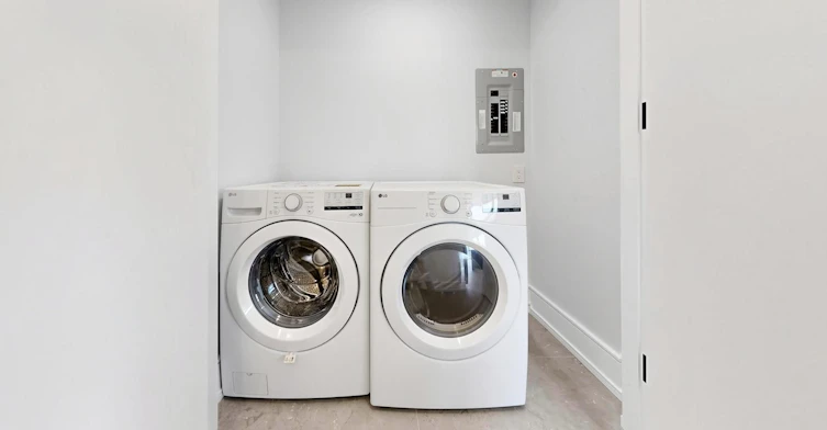 4-170 Dixon Road, Toronto, ON, M9P 2L8 - 25