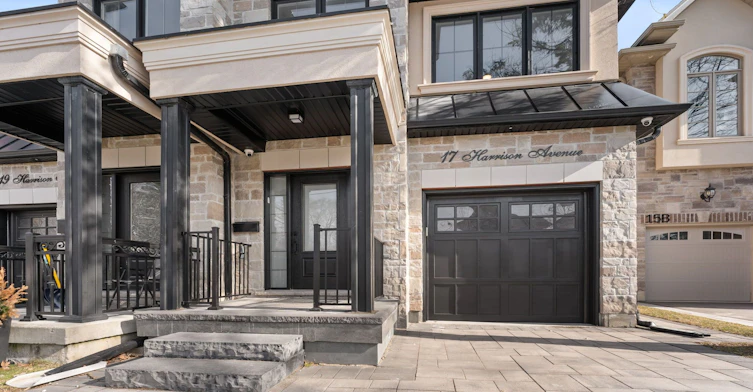 17 Harrison Avenue, Mississauga, ON, L5H 2N8 - 3