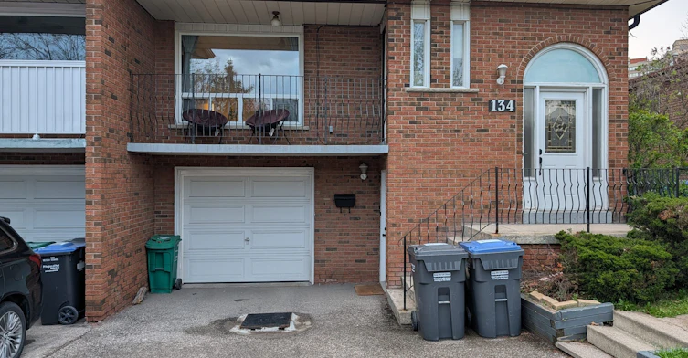 134 Chalfield Lane, Mississauga, ON, L4Z 1L2