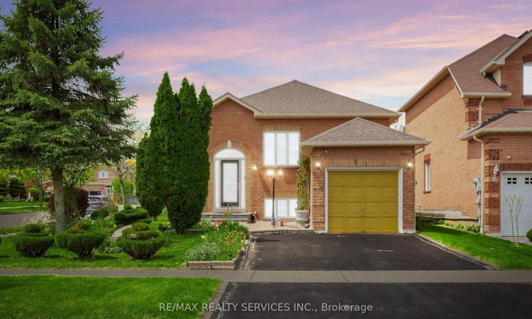 836 Avocado Crescent
