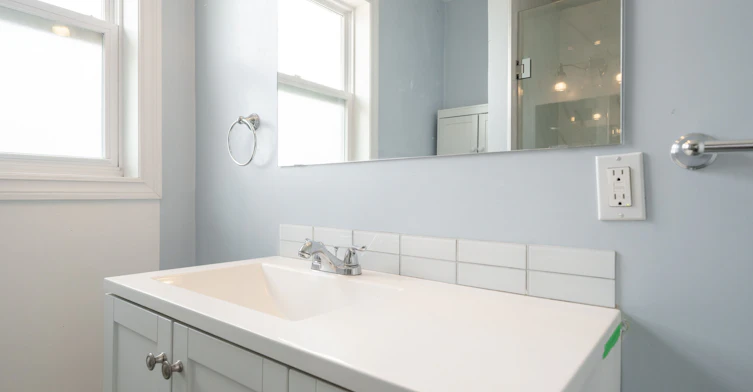Upper-35A Bowie Avenue, Toronto, ON, M6E 2P2 - 19