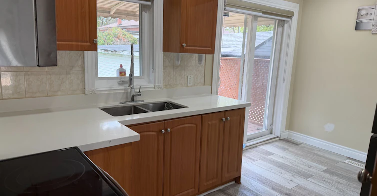 117 Main Redwater Drive, Toronto, ON, M9W 2A3 - 10