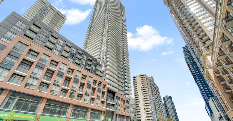 3502-430 Square One Drive, Mississauga, ON, L5B 0L6 - 4