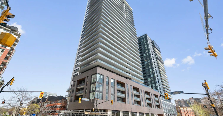 902-2075 Lakeshore Road, Burlington, ON, L9T 8P9
