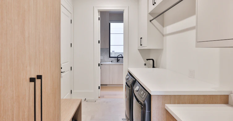 12 Bernice Avenue, Toronto, ON, M8Y 1Z6 - 27