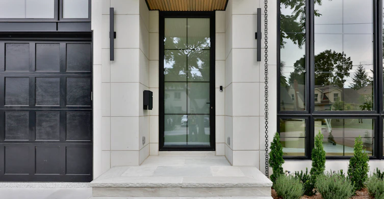 12 Bernice Avenue, Toronto, ON, M8Y 1Z6 - 5