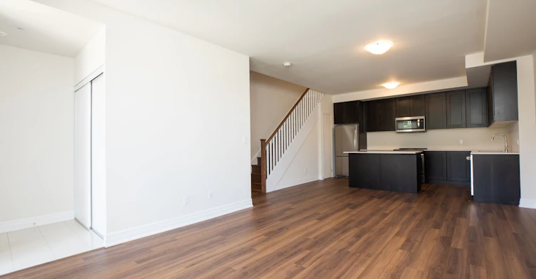 102-1180 Cawthra Road, Mississauga, ON, L5G 0A5 - 4