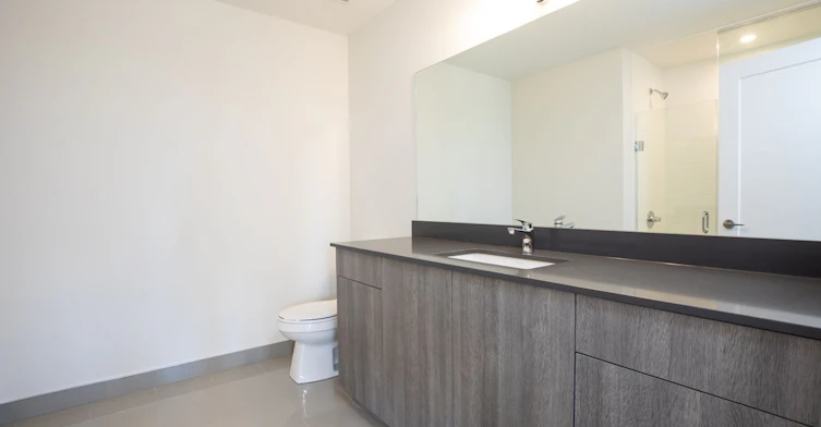 102-1180 Cawthra Road, Mississauga, ON, L5G 0A5 - 10