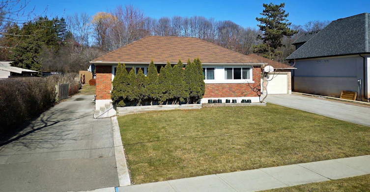 149 Leighland Ave Avenue, Oakville, ON, L6H 1B3 - 4
