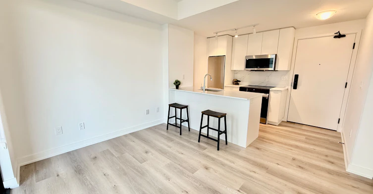 703-2075 Lakeshore Road, Burlington, ON, L7R 1E2 - 4