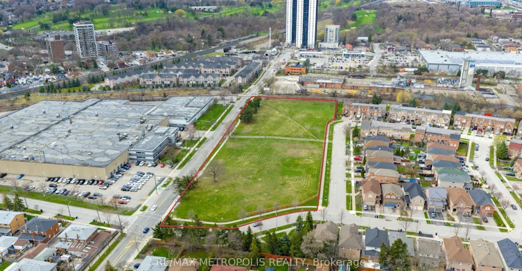 50-60 Oak Street, Toronto, ON, M9N 1A1 - 2