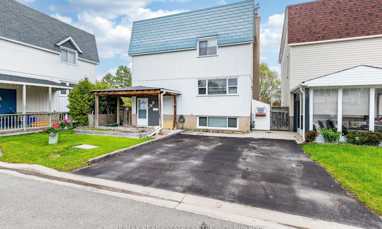 12 Homer Square