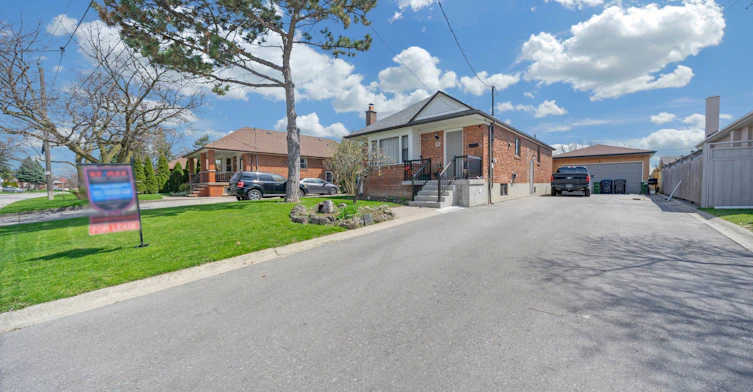Lower#2-57 Westdale Drive, Toronto, ON, M3K 1A7 - 7