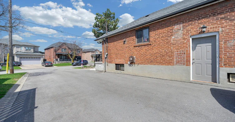 Lower#2-57 Westdale Drive, Toronto, ON, M3K 1A7 - 9