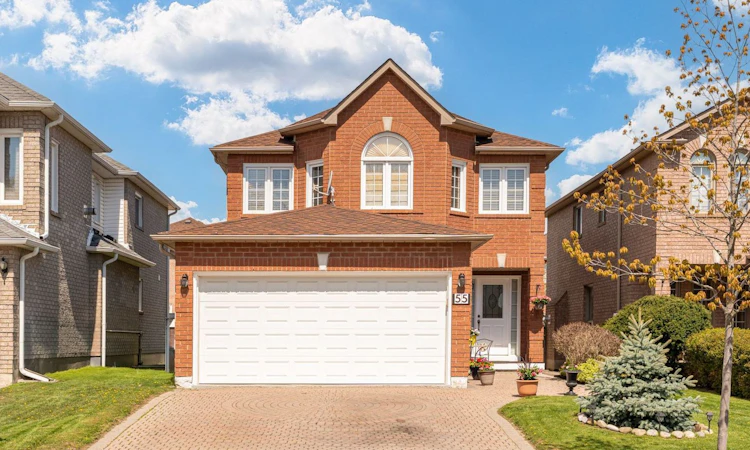 55 Pavin Crescent