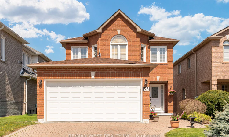 55 Pavin Crescent