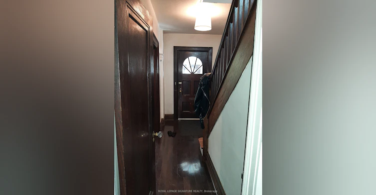 Upper-180 Dufferin Street, Toronto, ON, M6K 1Z2 - 4