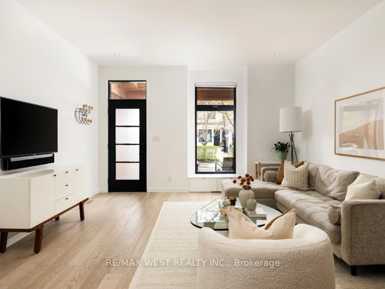 110 Fern Avenue, Toronto, ON, M6R 1K3 - 4