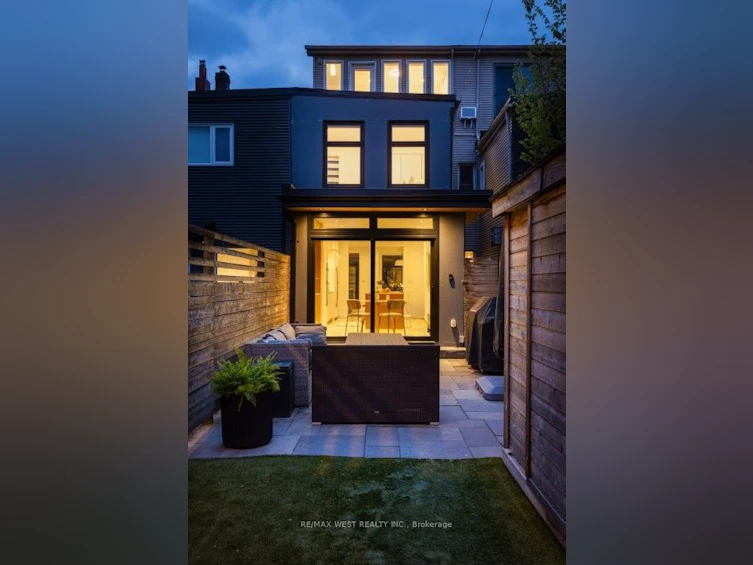 110 Fern Avenue, Toronto, ON, M6R 1K3 - 19