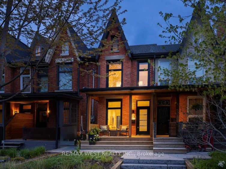 110 Fern Avenue, Toronto, ON, M6R 1K3