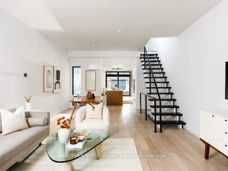 110 Fern Avenue, Toronto, ON, M6R 1K3 - 5