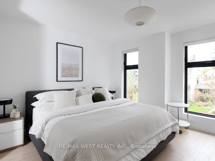 110 Fern Avenue, Toronto, ON, M6R 1K3 - 20