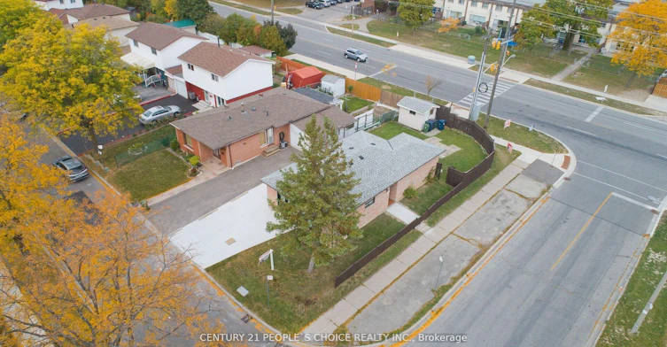 2 Betteridge Lane W, Toronto, ON, M9V 4E8 - 26