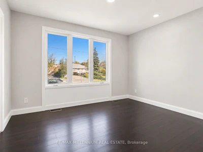 1078 Pinegrove Road - 5