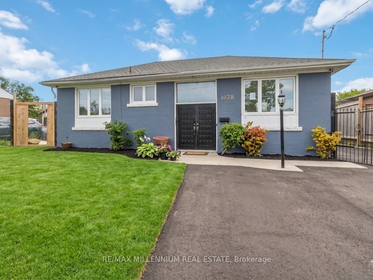 1078 Pinegrove Road, Oakville, ON, L6L 2W4