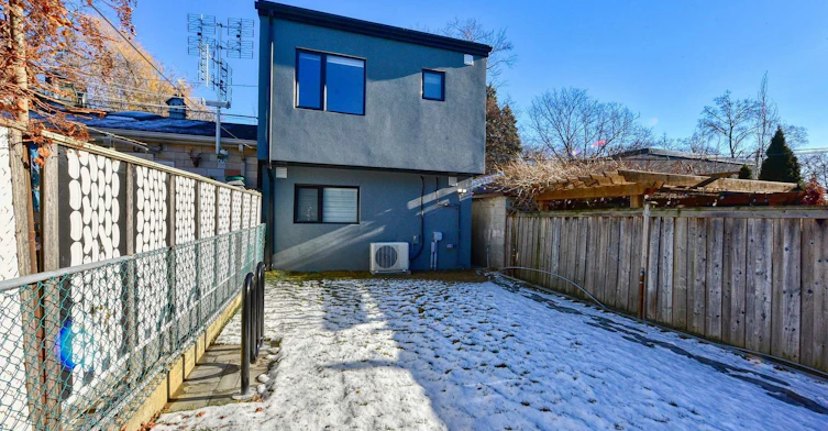 Laneway-385 Mcroberts Avenue, Toronto, ON, M6E 4R1 - 2