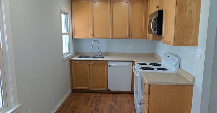 25 Tedder Street, Toronto, ON, M6M 4W9 - 6