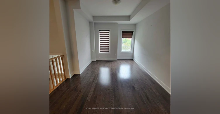 1048 Beach Comber Road, Mississauga, ON, L5B 0B1 - 3