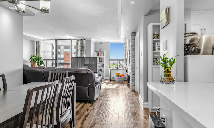 1509-20 Mississauga Valley Boulevard