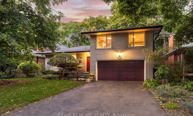 3325 Enniskillen Circle