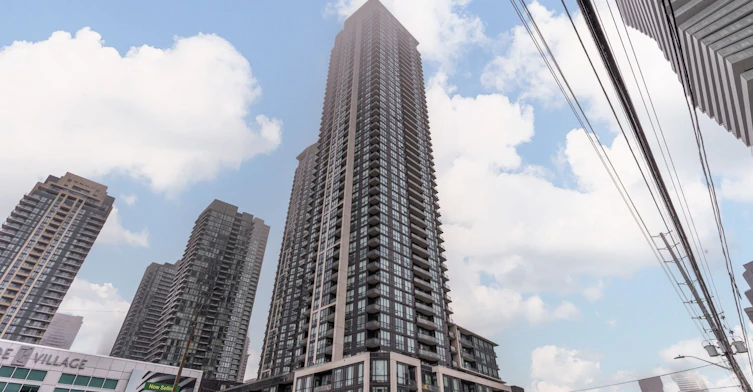 304-4011 Brickstone Mews, Mississauga, ON, L5B 0J7 - 2