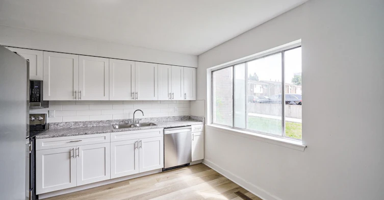 TH511-2000 Sheppard Avenue W, Toronto, ON, M3N 1A2 - 8