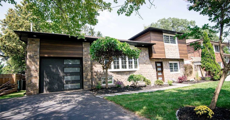 2117 Bridge Road, Oakville, ON, L6L 2E8