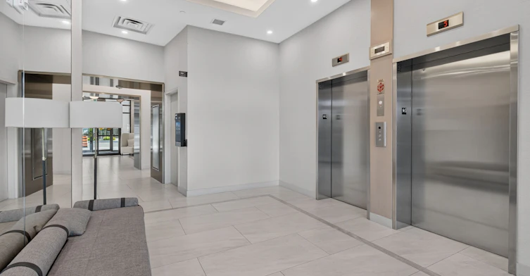 517-3265 Carding Mill Trail, Oakville, ON, L6M 5P7 - 2
