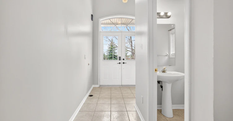6556 Opera Glass Crescent S, Mississauga, ON, L5W 1S1 - 6