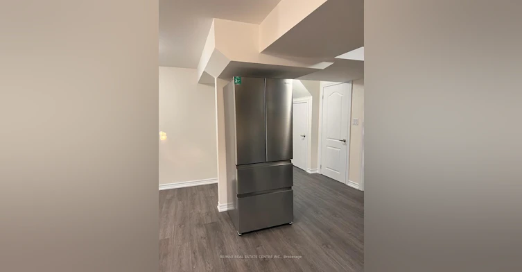 6351 Ormindale Way, Mississauga, ON, L5V 1J2 - 6