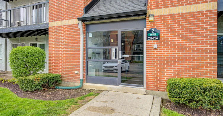 214-1450 Glen Abbey Gate, Oakville, ON, L6M 2V7 - 3