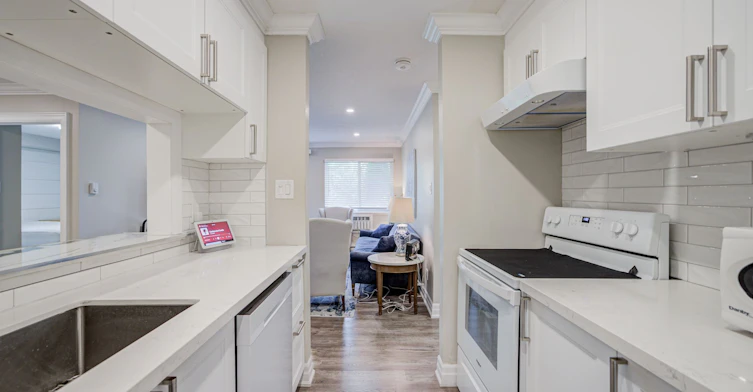 214-1450 Glen Abbey Gate, Oakville, ON, L6M 2V7 - 17