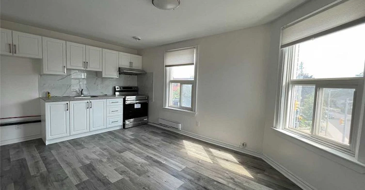Apt 3-2398 Bloor Street W, Toronto, ON, M6S 1P5 - 2