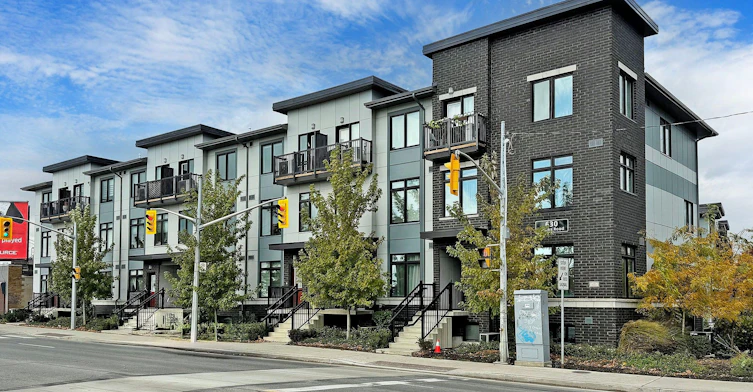 14-630 Rogers Road, Toronto, ON, M6M 0B4 - 4