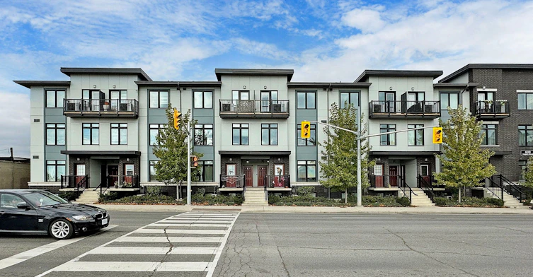 14-630 Rogers Road, Toronto, ON, M6M 0B4 - 2
