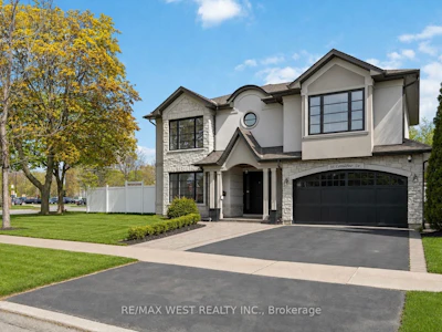 35 Conifer Drive - 2