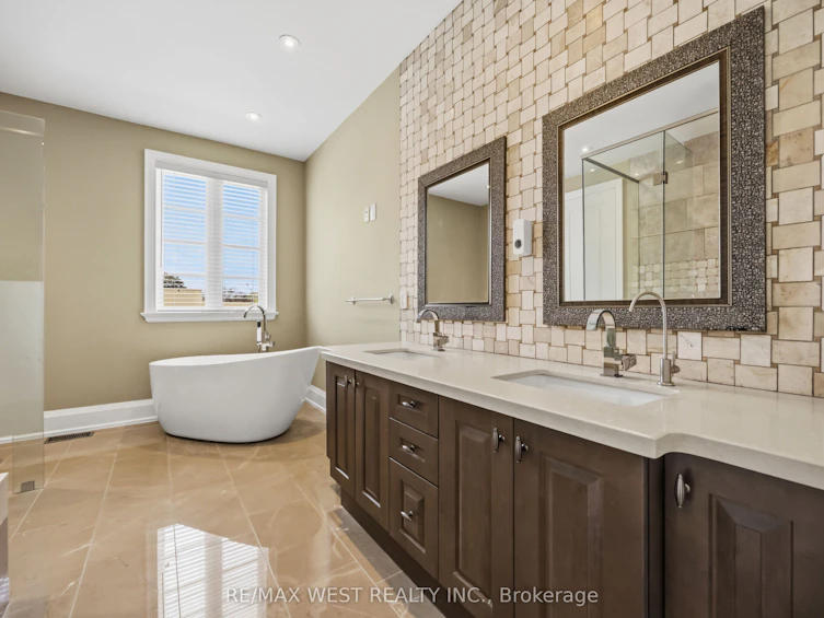 35 Conifer Drive, Toronto, ON, M9C 1X3 - 21