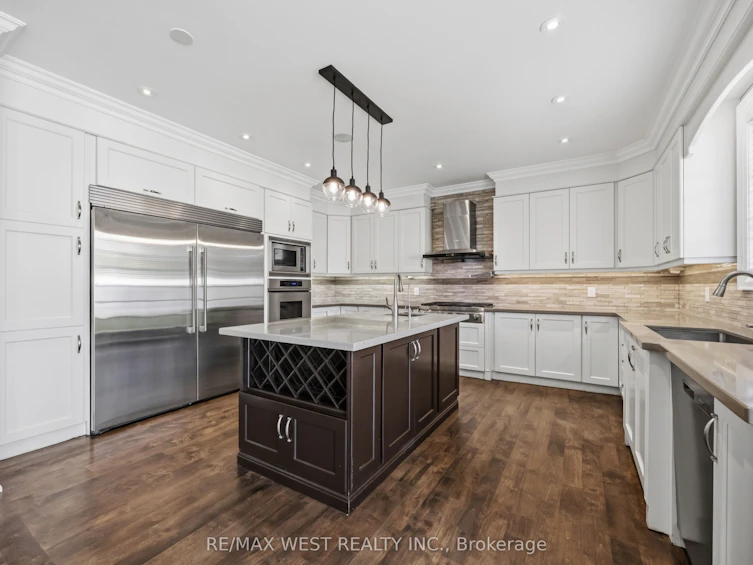 35 Conifer Drive, Toronto, ON, M9C 1X3 - 11